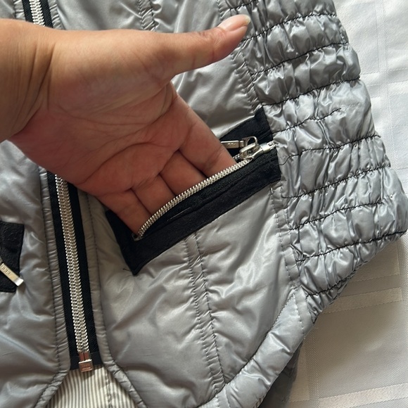 Good Rider Silver & Black Equestrian Rider Light Puff Vest - Picture 7 of 11